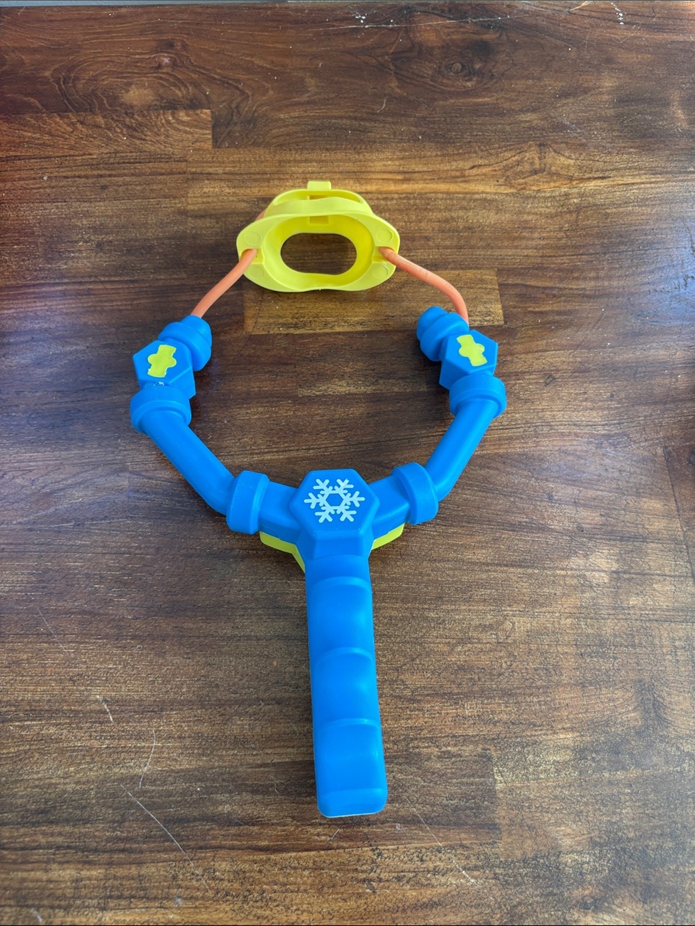 Indoor/Outdoor Snowball Launcher Slingshot Toy - Blue & Yellow
